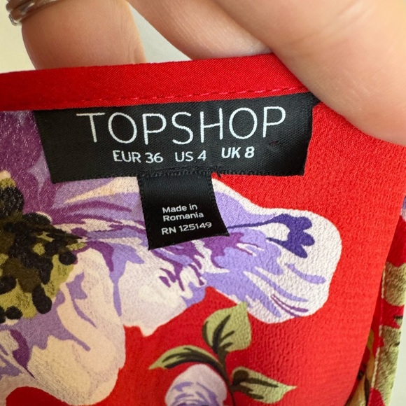 TopShop Cherry Red Floral Hawaiian Tied Wrap Cropped Blouse Womens 4 Beach - Picture 7 of 7